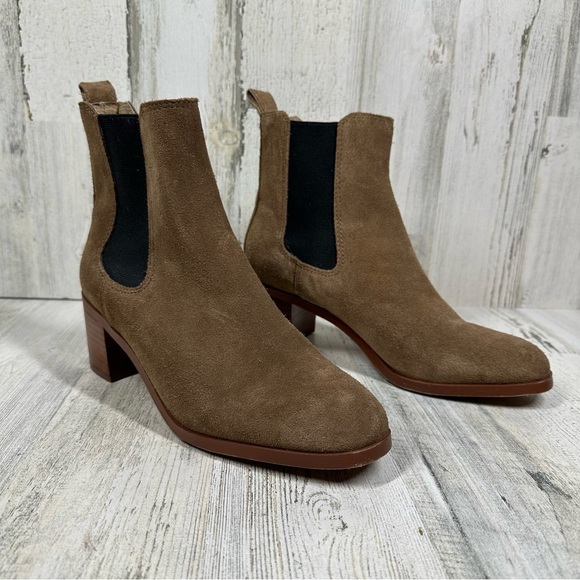 NEW Steve Madden Rhiannon Chelsea Tan Suede Block Heel Ankle Boots #252 - Picture 4 of 12